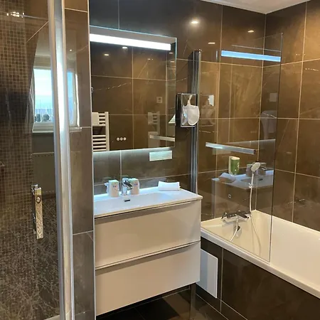 Le Cercle Отель