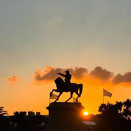 Le Cercle 3* Шербур-ан-Котантен