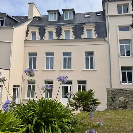 Отель Le Cercle 3*