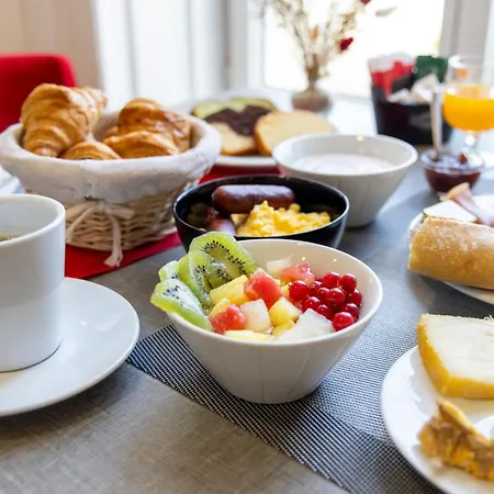 Le Cercle Hotel 3*