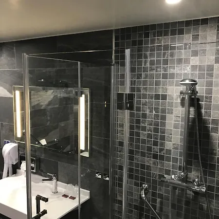 Отель Le Cercle Шербур-ан-Котантен