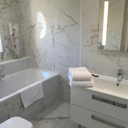 Le Cercle Отель Шербур-ан-Котантен